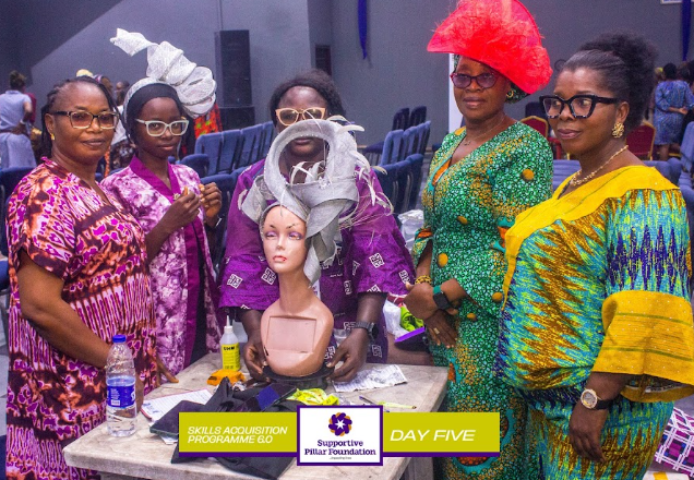 some-less-privileged-women-learning-fascinator-and-turban-at-the-SPF-SAP-6.0-training